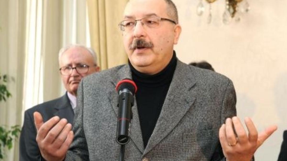 cab_istoricul_alex_mihai_stoenescu_a_colaborat_cu_securitatea_170019_57190200