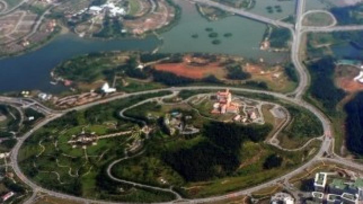 sensul-giratoriu-cel-mai-mare-Putrajaya-Malaezia