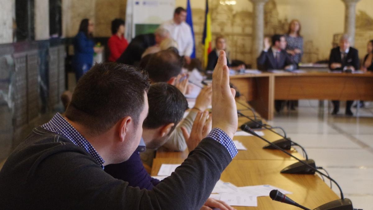 foto_procedura_de_vot_consiliul_local_41088000