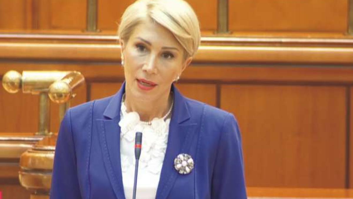 turcan_parlament_82799500