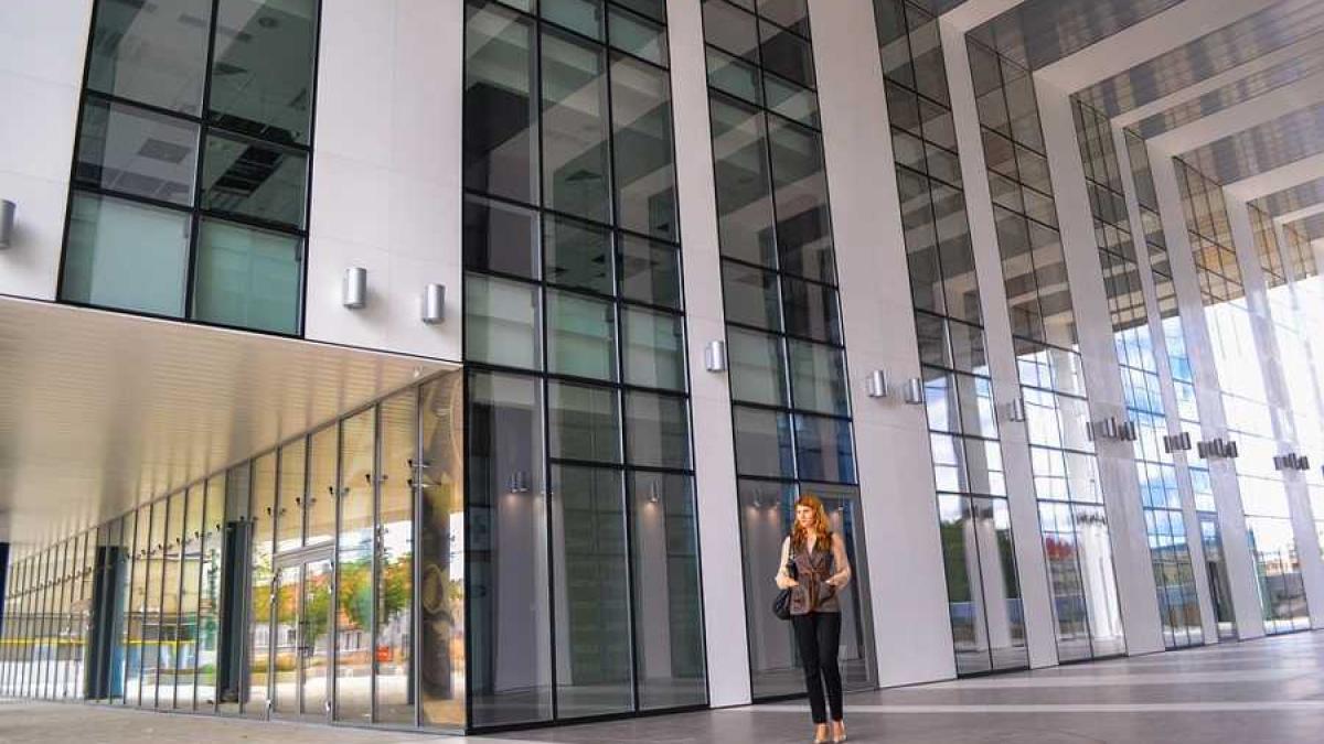 cladire_fata_75848400