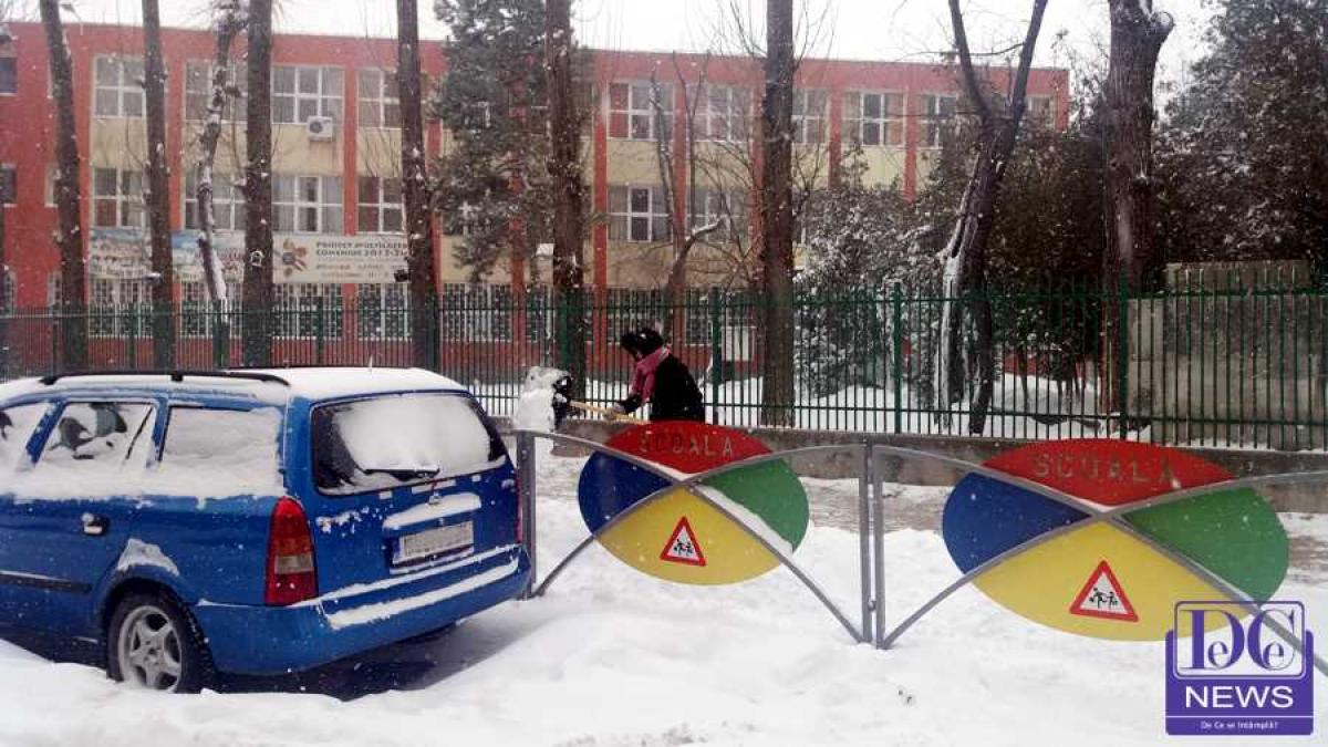 zapada_iarna_strada_scoala_19_94099000