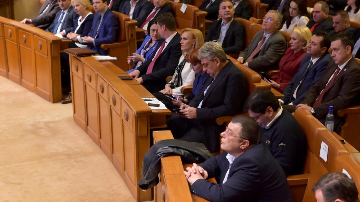 ecaterina_andronescu_gabriela_firea_16134300