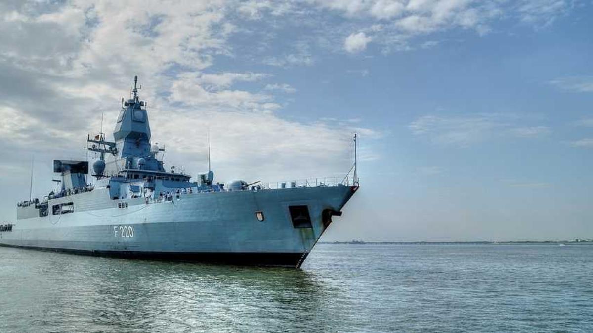 corveta_vapor_militar_61587400