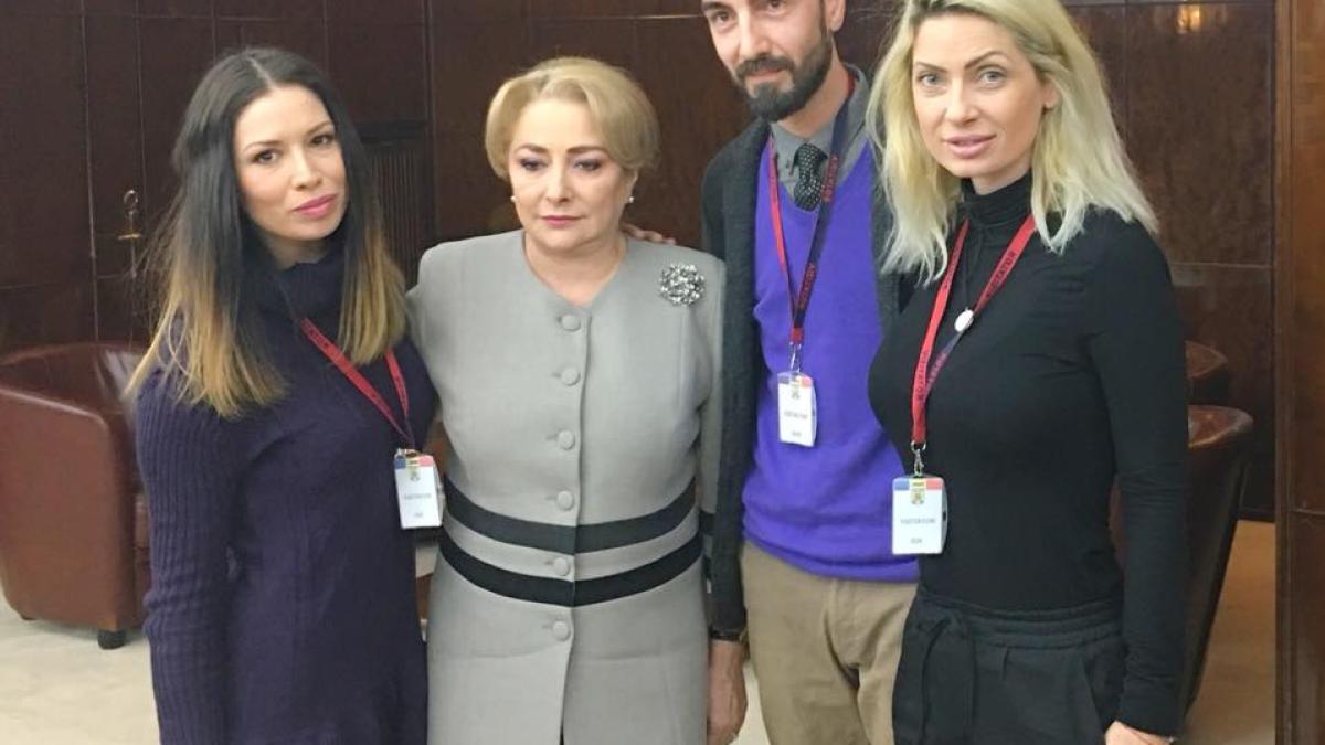 adele_chirica___viorica_dancila_92217800