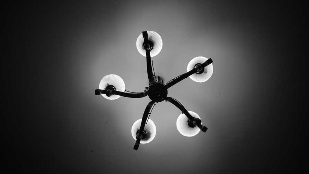 becuri_lumina_curent_electric_13428400