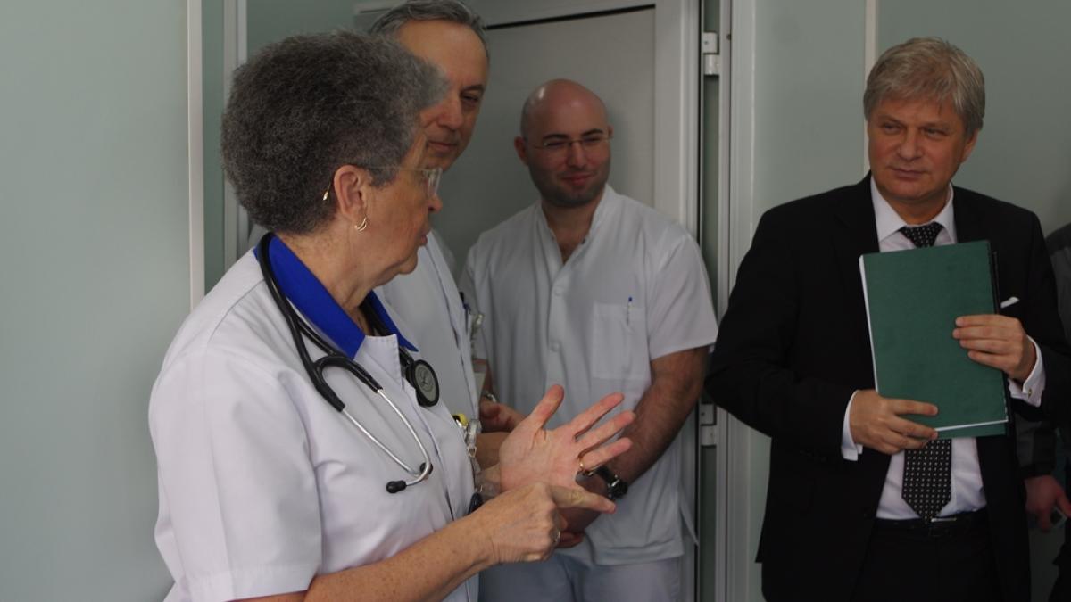 prof_dr_daniela_bartos_si_primarul_dan_tudorache_24260900