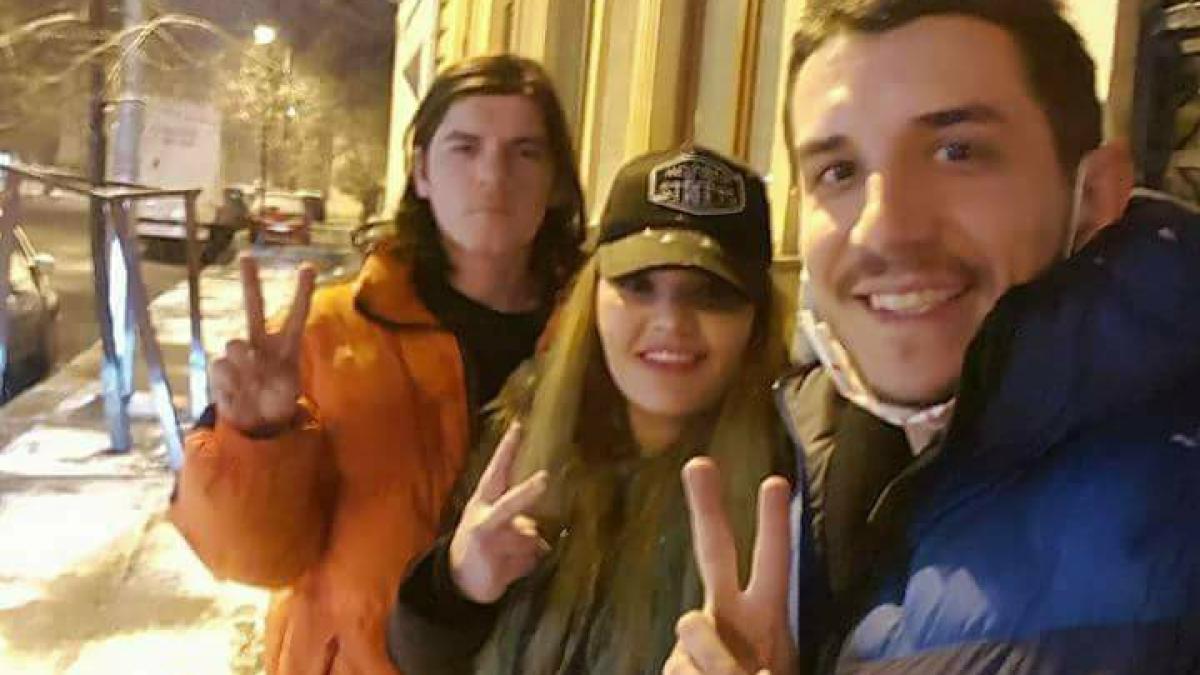 badita_angie_serban_socol_40376900