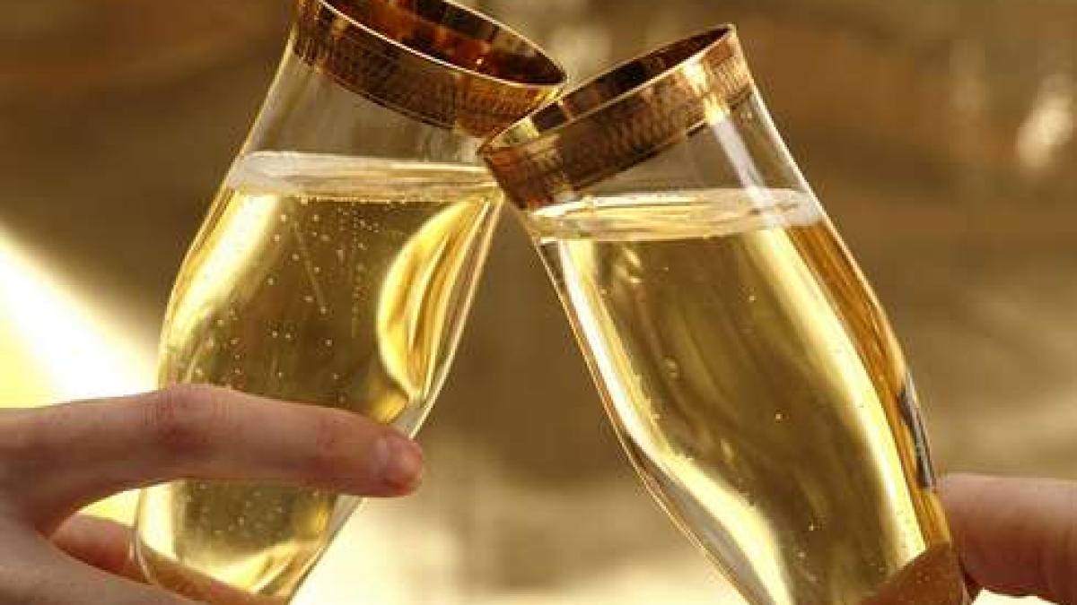 prieteni_pahar_30749400