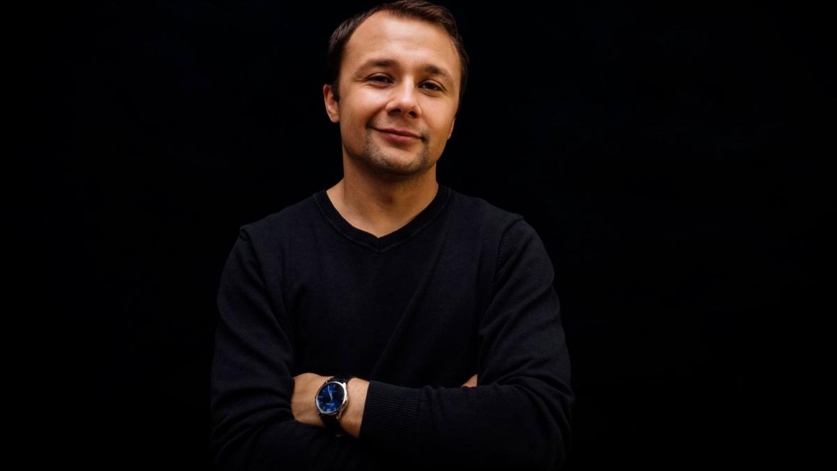 alex floroiu imi face bucurie ca oamenii sa rada de mine