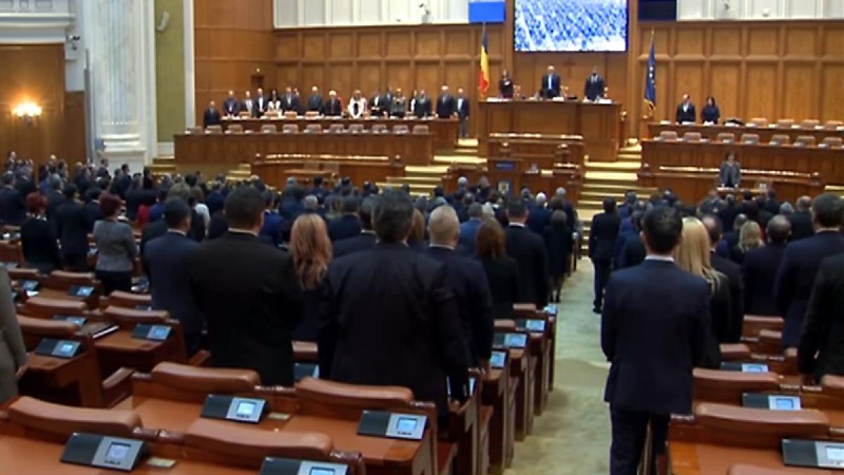 camera_deputatilor_plen_68513300