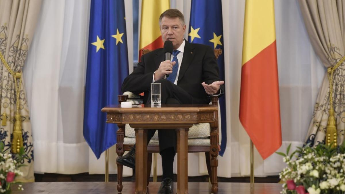 iohannis_pe_scaun_83531200