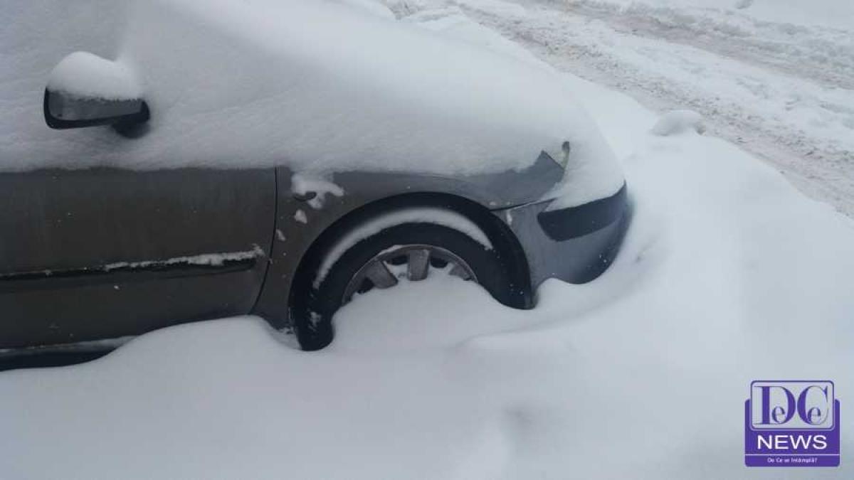 zapada_iarna_strada_masini_01_63760000