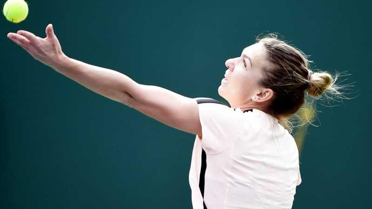 simona_halep_serviciu_60783300