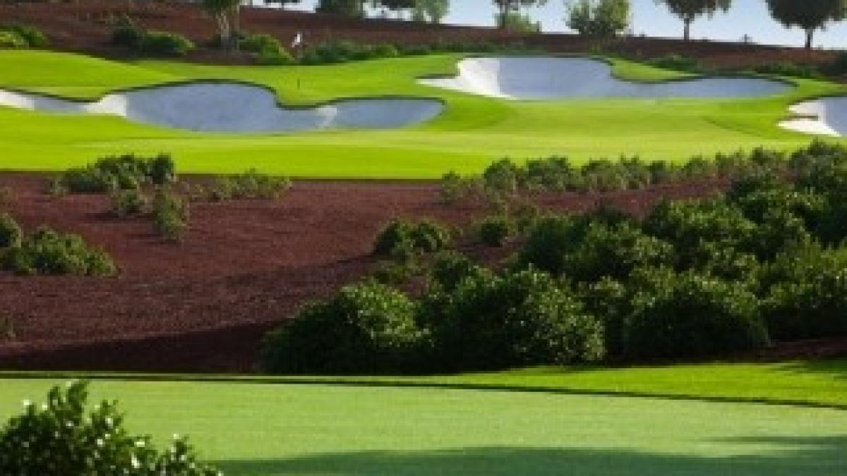131004162100-unexpected-desert-things-golf-courses-horizontal-gallery