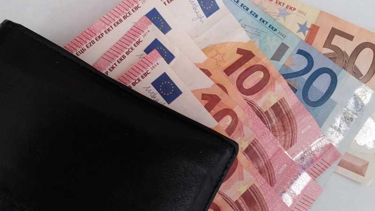 bani_euro_cash_imprumut_17093400