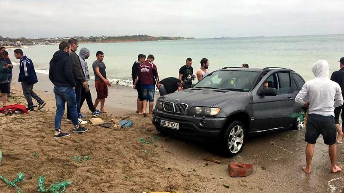 masina_in__mare_33851900