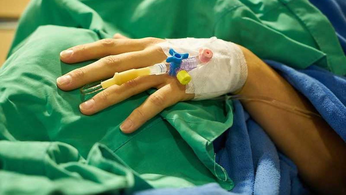 pacient_branula_perfuzie_21817300