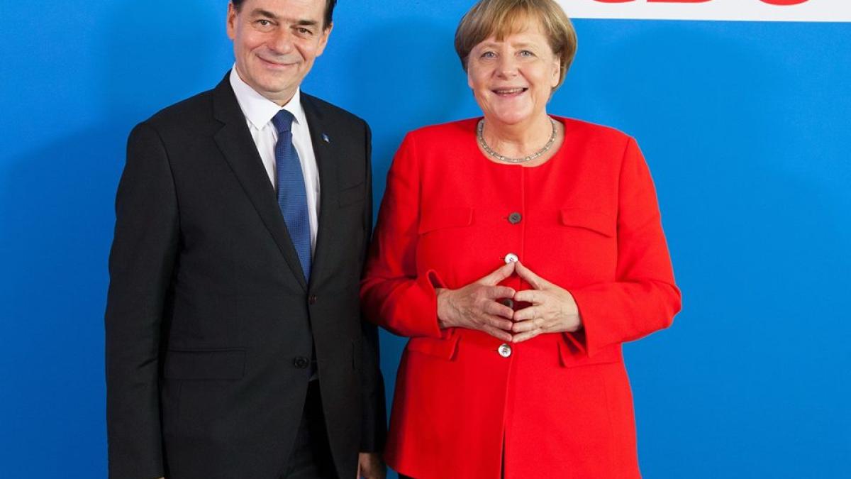 orban_merkel_78849500