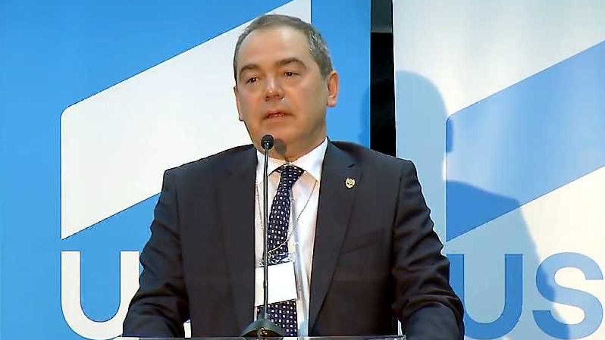 vlad_alexandrescu_09975600