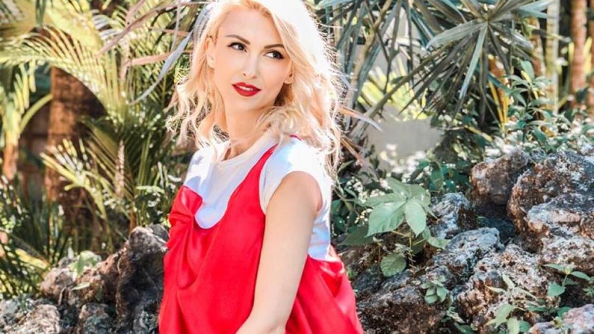 andreea_balan_66011400