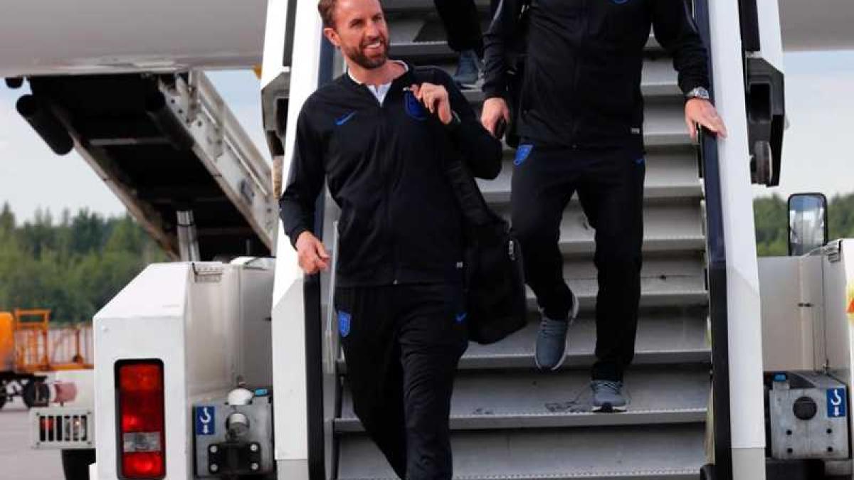 anglia_avion_88454500