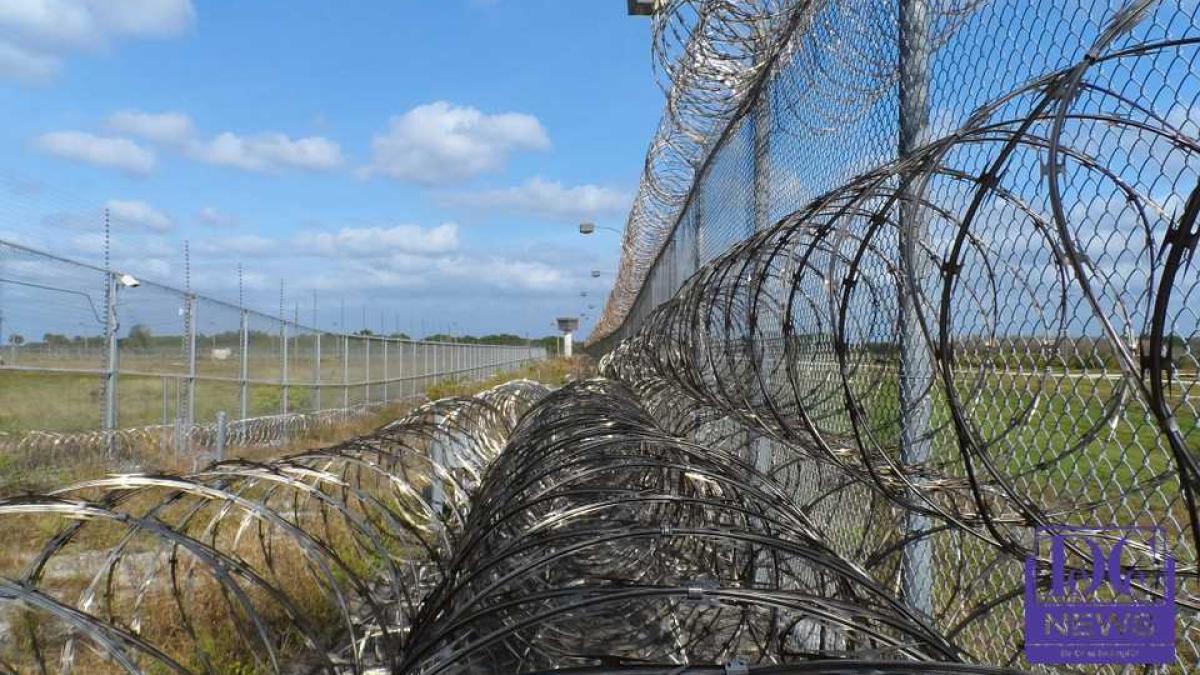 inchisoare_gard_ghimpat_02_53280200