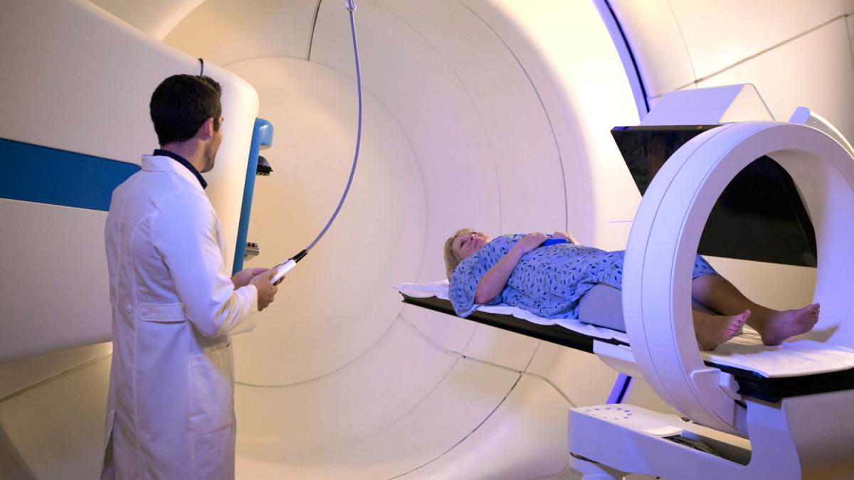 protoni_tratament_cancer_55835200