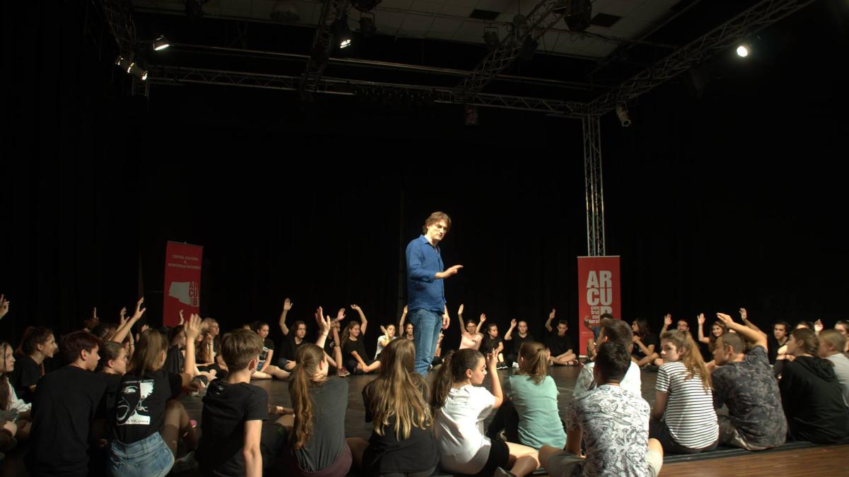 36387664_2183956511836911_3479684599439687680_o_1_54316200