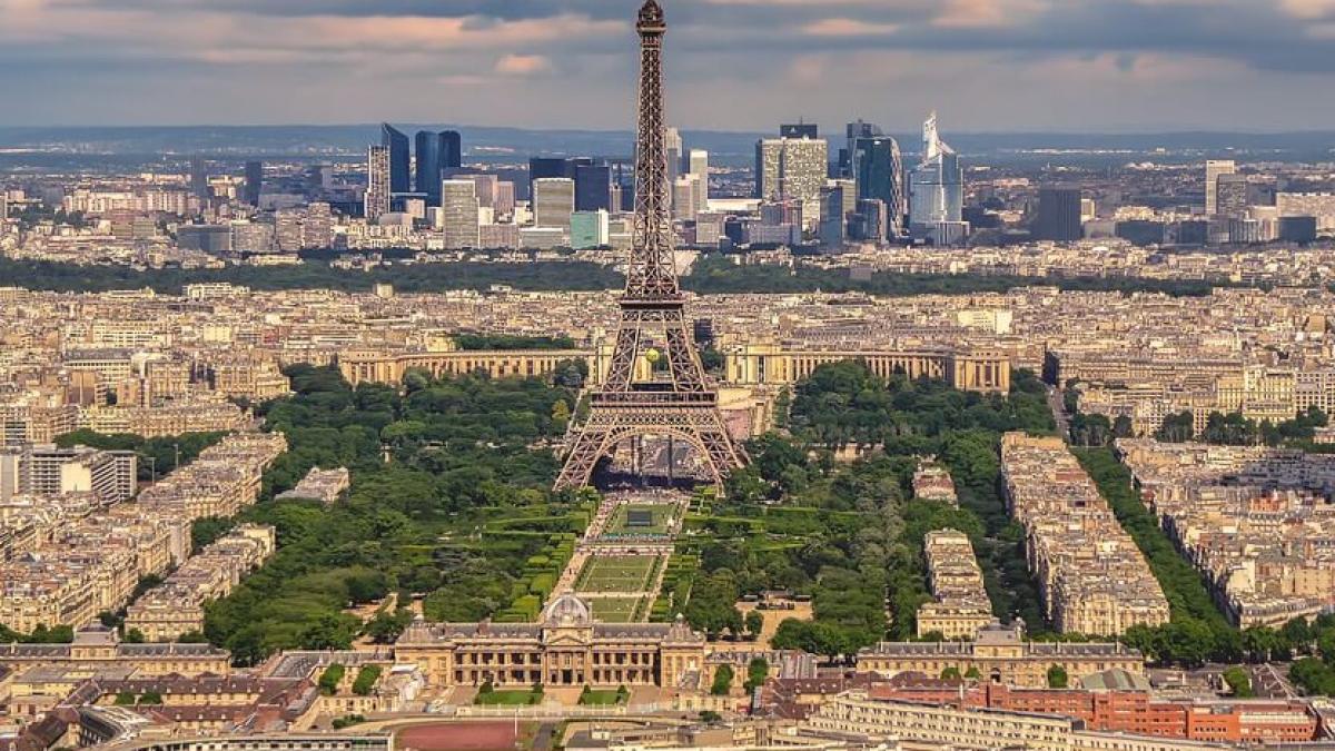 paris_turnul_eiffel_39018400