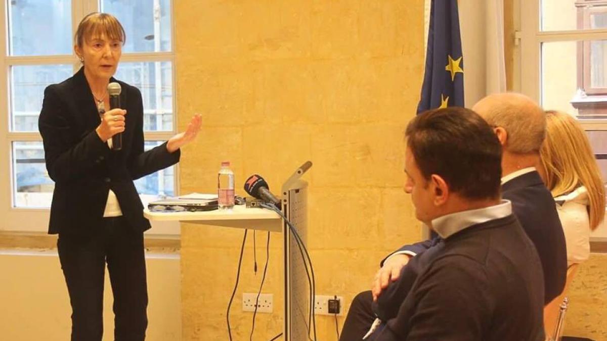 monica_macovei_74117500