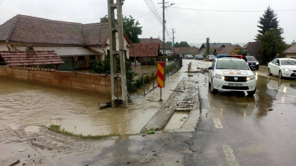 inundatii_14_44861500