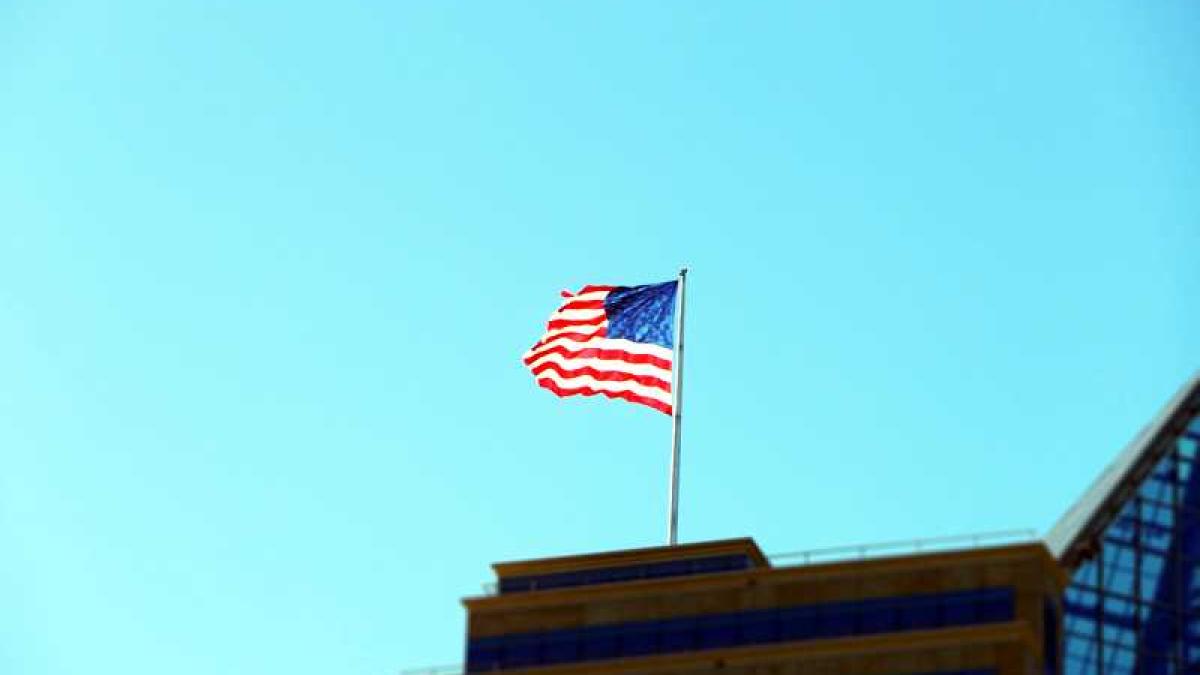 sua_steag_ambasada_12413500