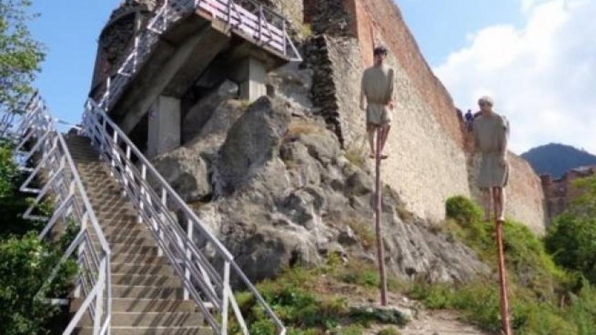 cetatea_poenari_69088800