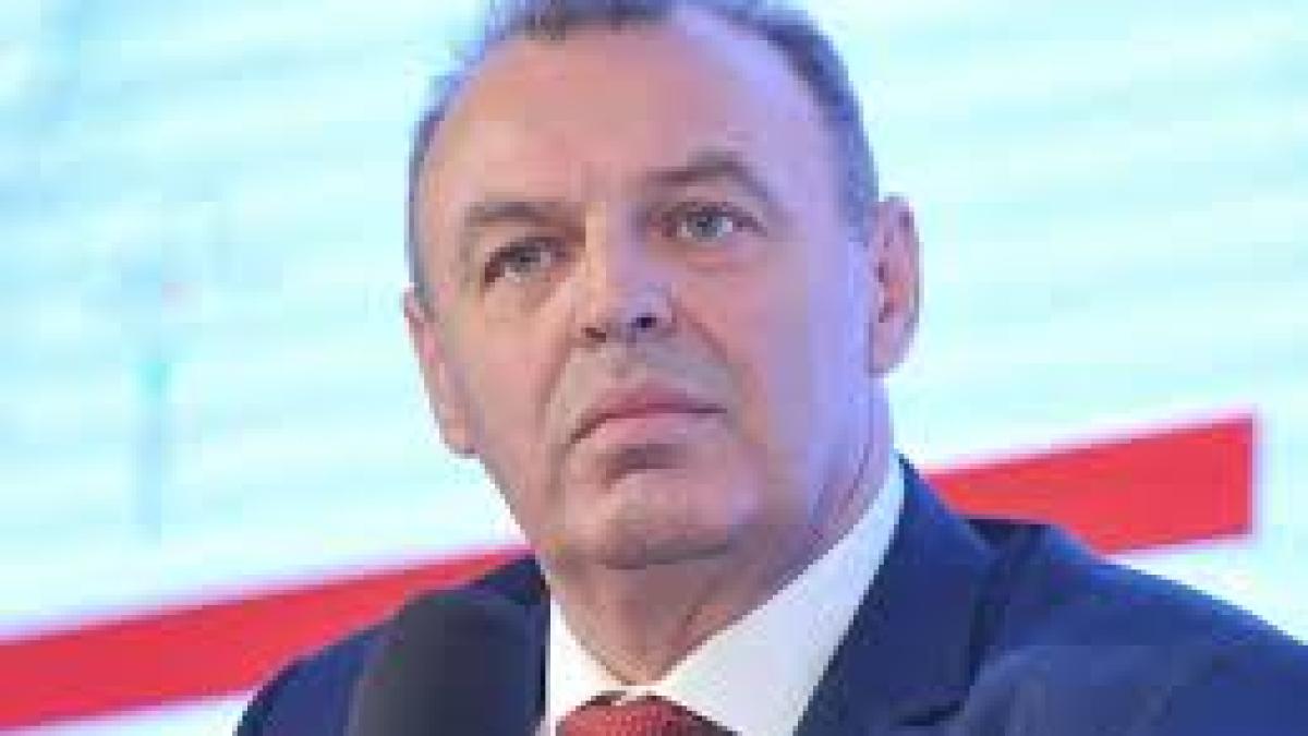 lucian_sova_98189700