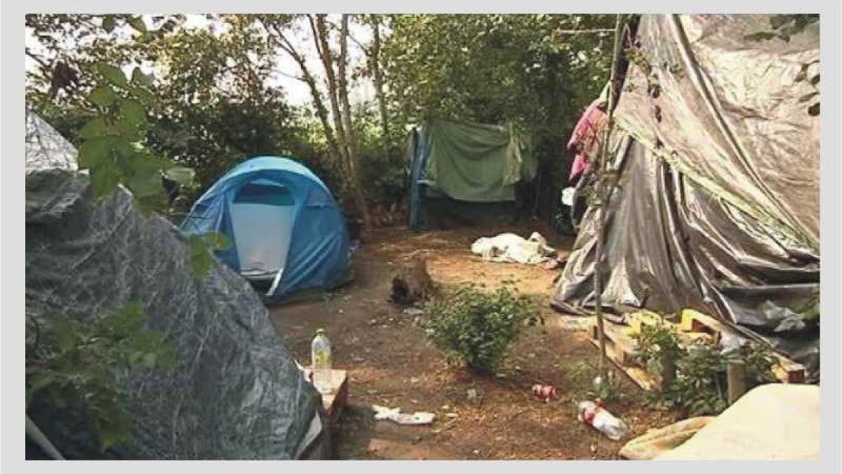 corturi_migranti_07041800