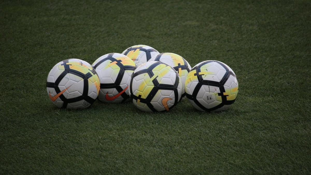 mingii_de_fotbal_32446400