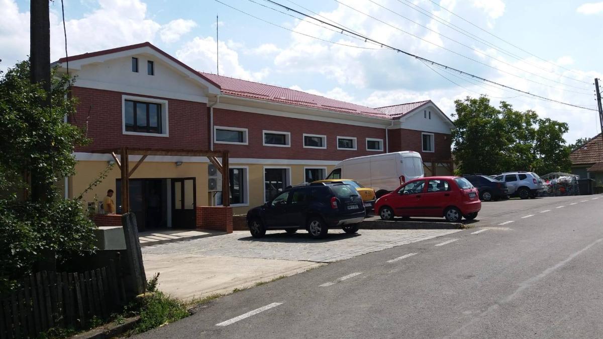 39062230_1640992832696388_1206481615098740736_o_68084500