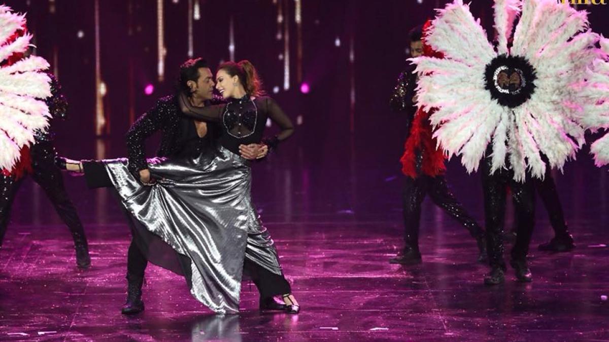 37933970_1282863541844350_4495782748237070336_n_95979100