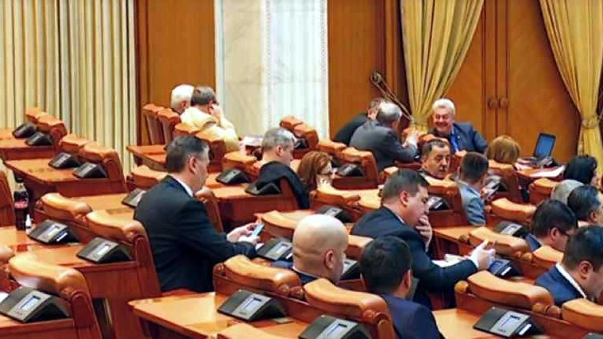 deputati_parlament_28335800