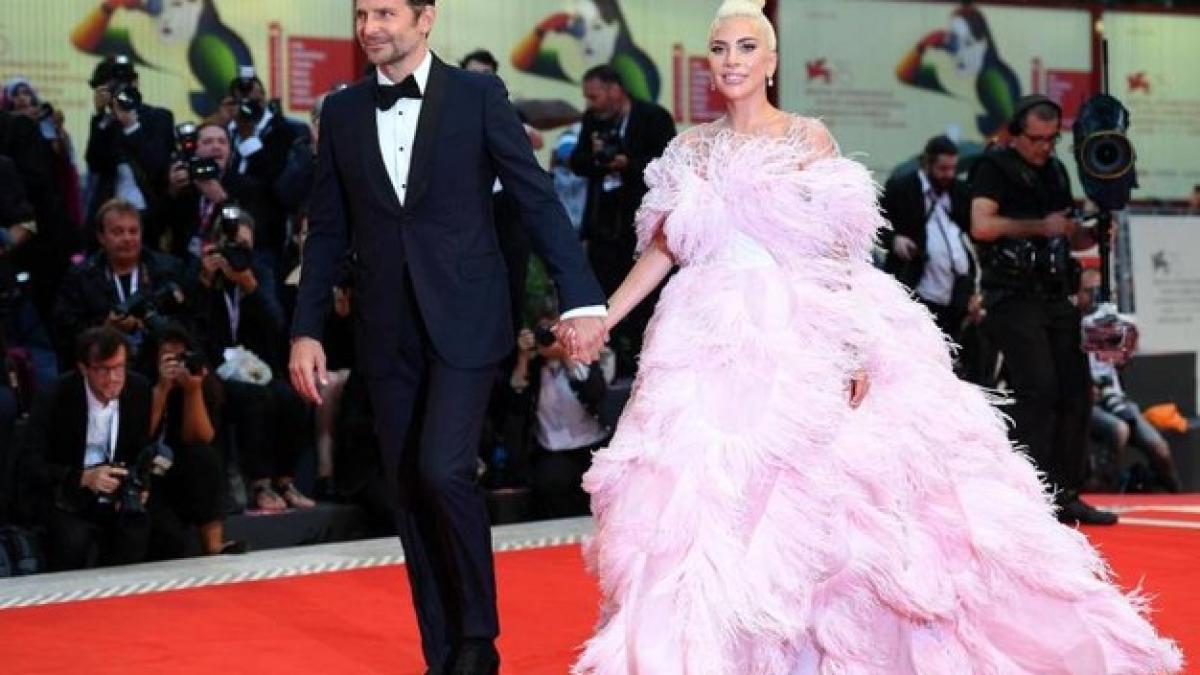 venetia_2018_gaga_bradley_covor_66898000