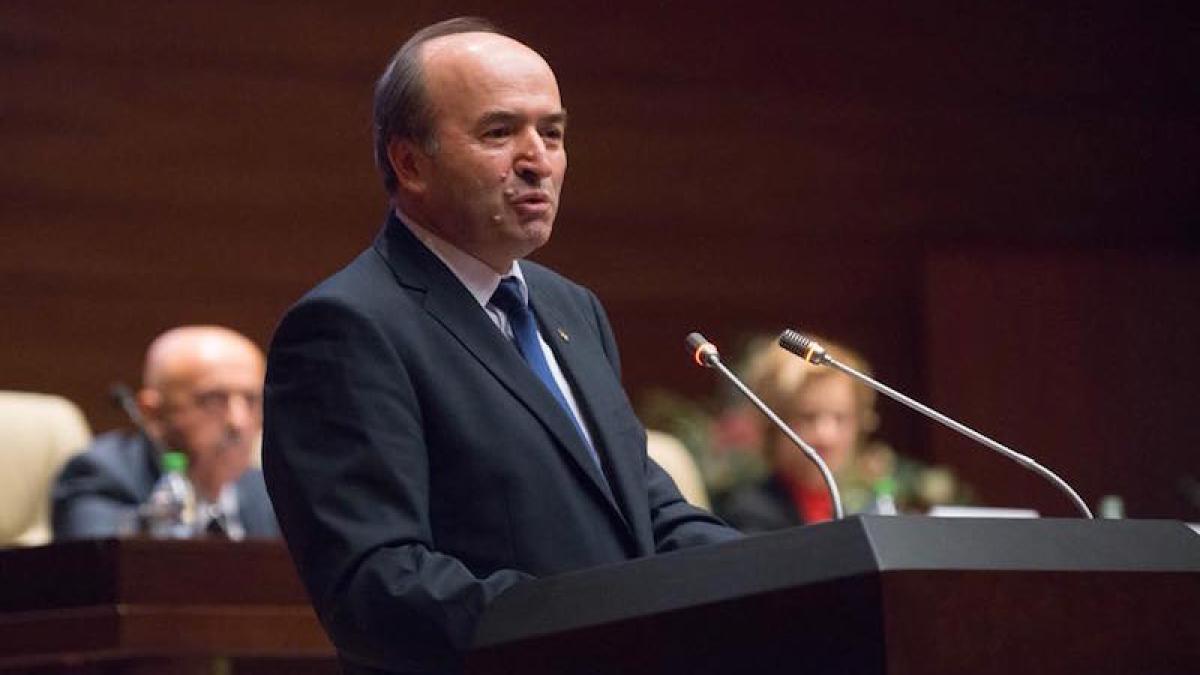 tudorel_toader_le_16472300