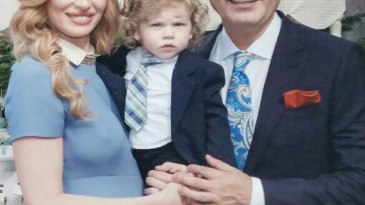 valentina_pelinel__cristi_borcea_is_milan__baietelul_lor_78360200