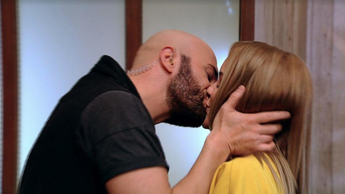 bendeac_marina_anghel_sarut_x_factor_38655000