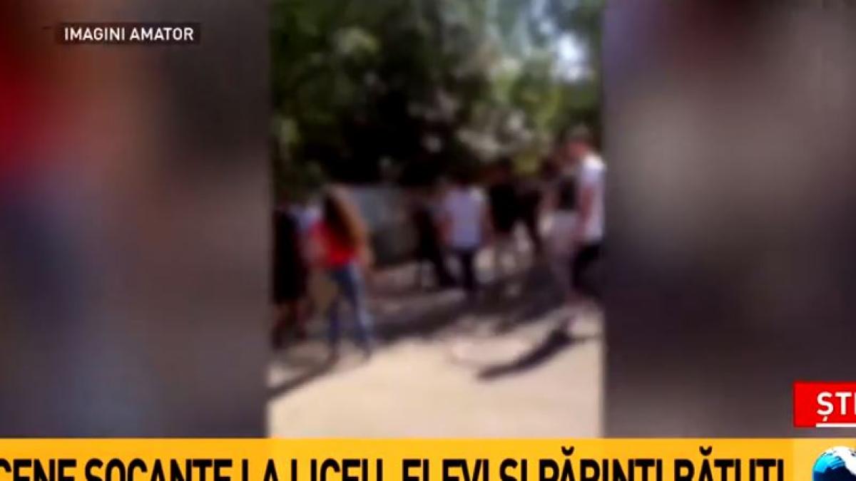 elevi_liceu_05445800