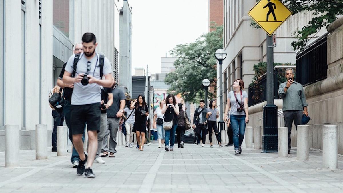 oameni_grup_multime_79756500