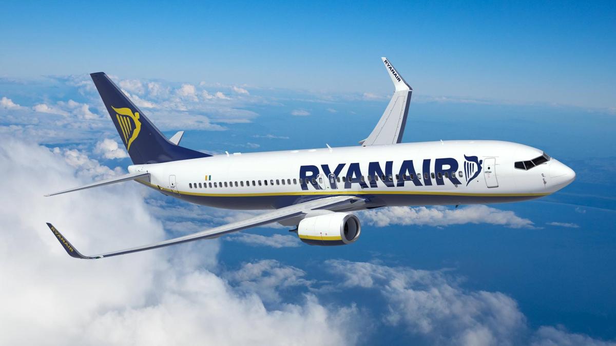 ryanair_79626200
