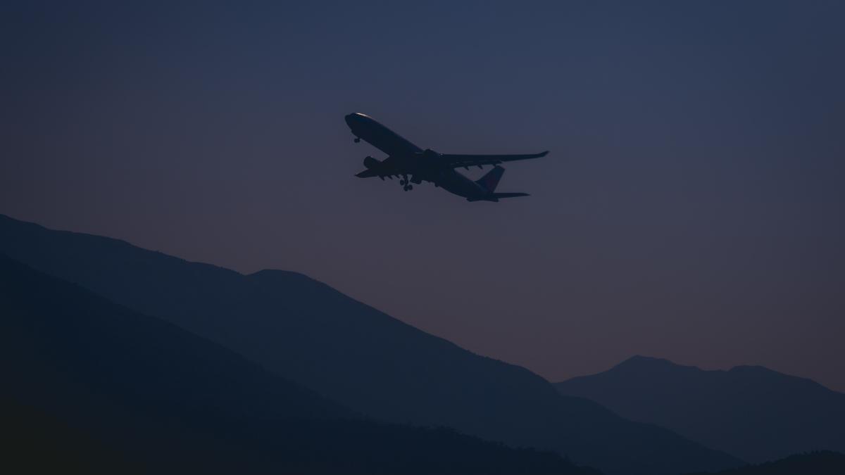 avion_noapte_07457600