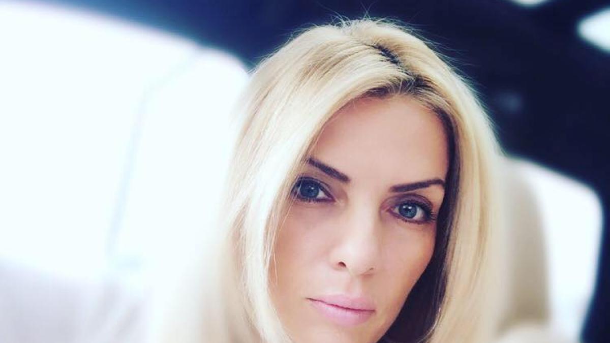 laura_vicol_97782600