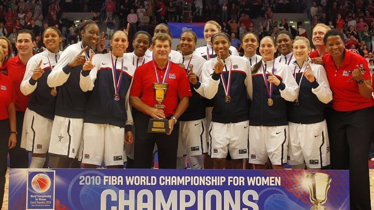 sua_baschet_campioana_91355700